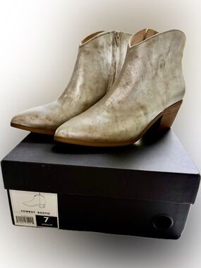Banana Republic Metallic Ivory Cowboy Booties - Pointed Ankle Boots